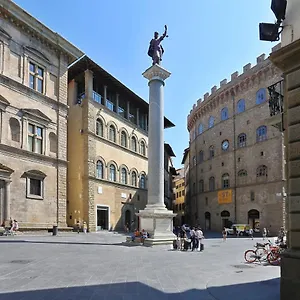 Appartamento Tornabuoni In, Firenze