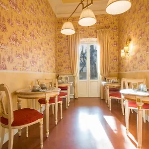 2* Alojamento de Acomodação e Pequeno-almoço Relais Tiffany