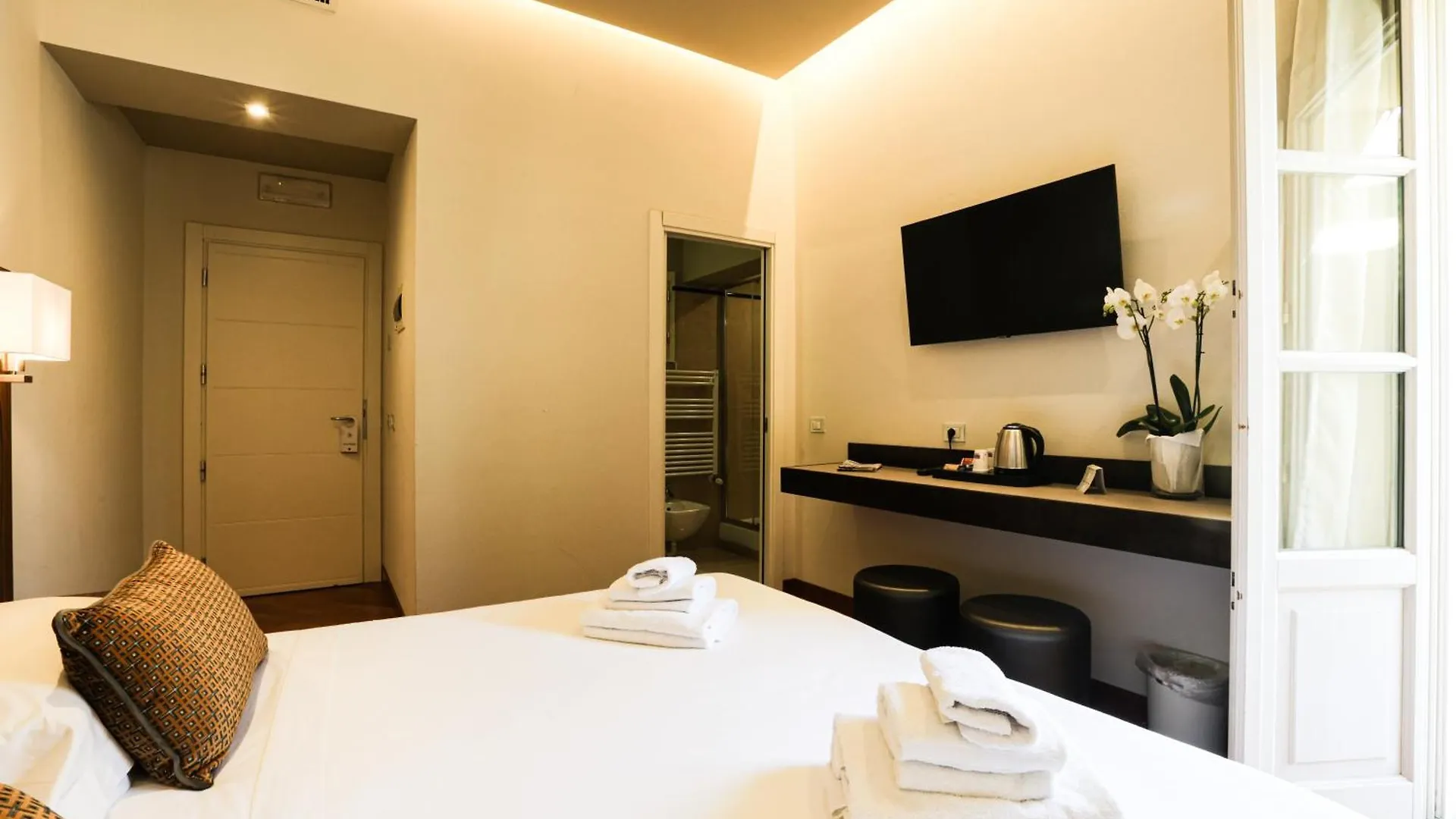 Hotel Embassy Florence 4*,  Italy